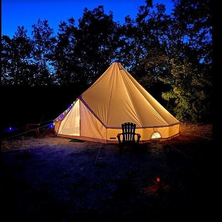 Camping Arbre De Vie Монтаньяк Экстерьер фото
