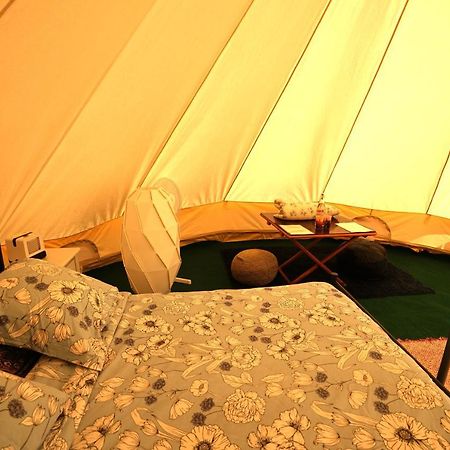 Camping Arbre De Vie Монтаньяк Экстерьер фото