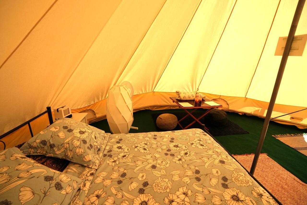 Camping Arbre De Vie Монтаньяк Экстерьер фото